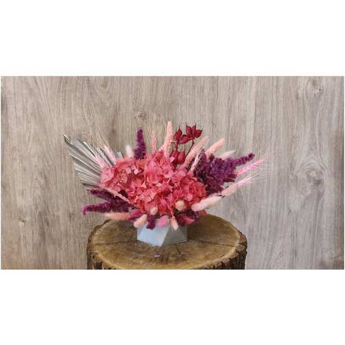 Сухоцветы Композиция интерьерная в бетонном кашпо