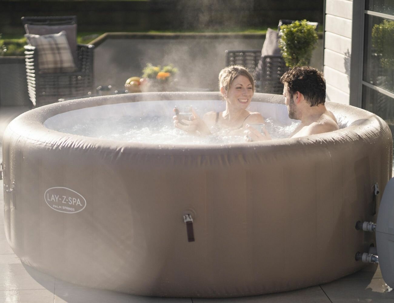 Надувной СПА бассейн Bestway LAY-Z-SPA Palm Springs с аэромассажем, 196х71 см, 60017