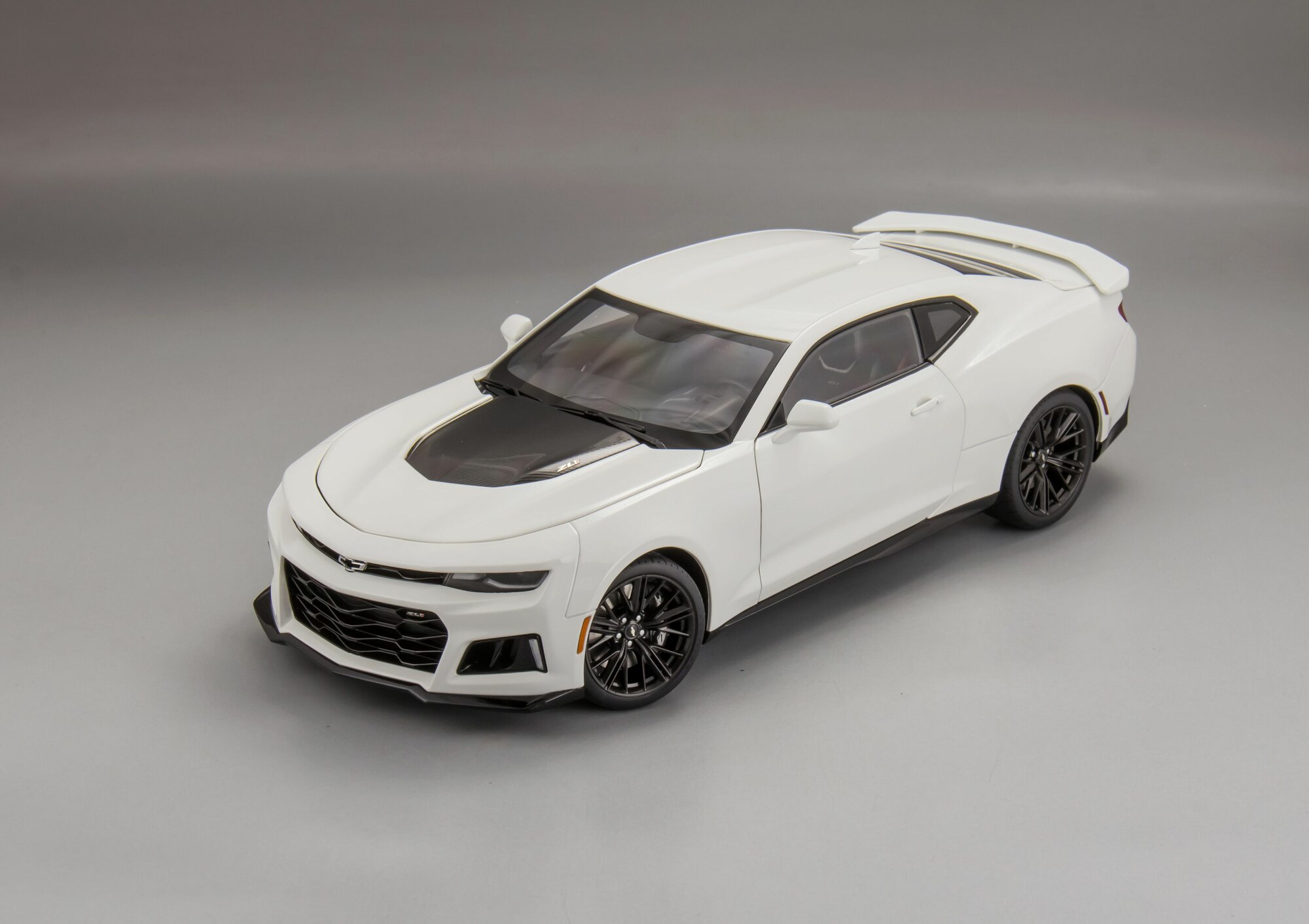 Коллекционная масштабная модель 1:18 Chevrolet Camaro ZL1 2017 от AUTOart