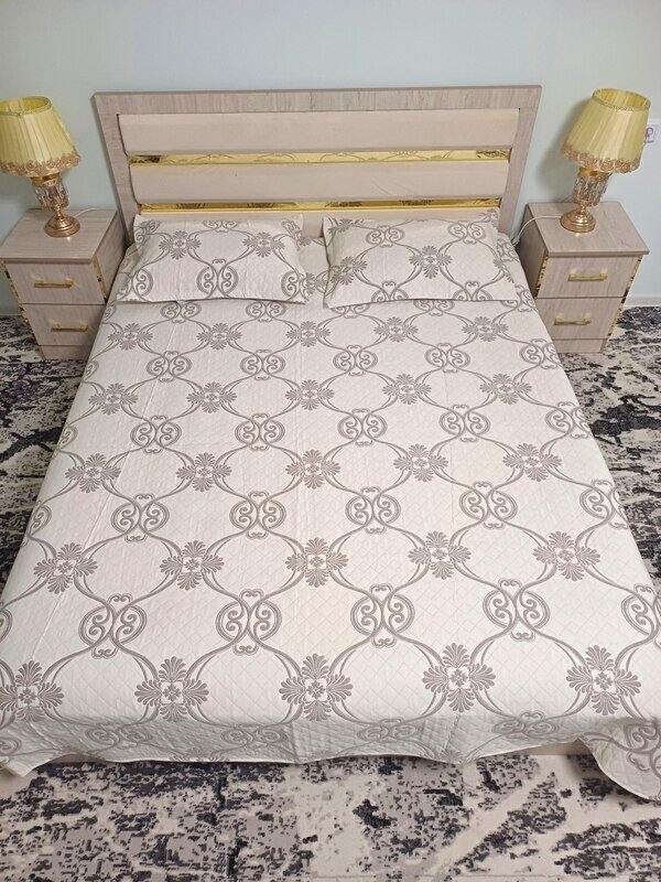 Покрывало Linens Textile Studio, двухстороннее, молочно-бежевое, хлопок — фото 1