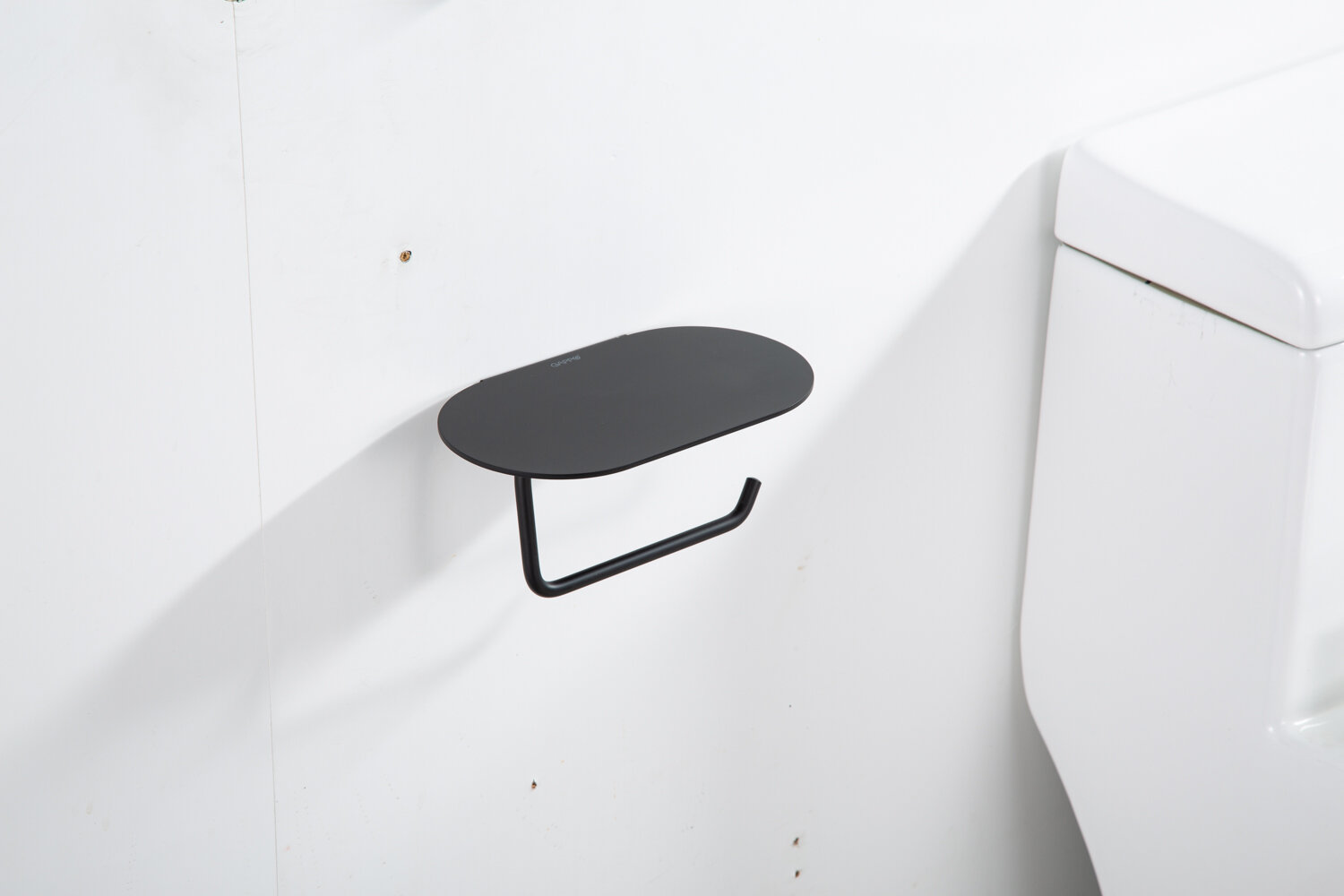 Держатель туалетной бумаги с полочкой Gappo G30703-6, цвет черный