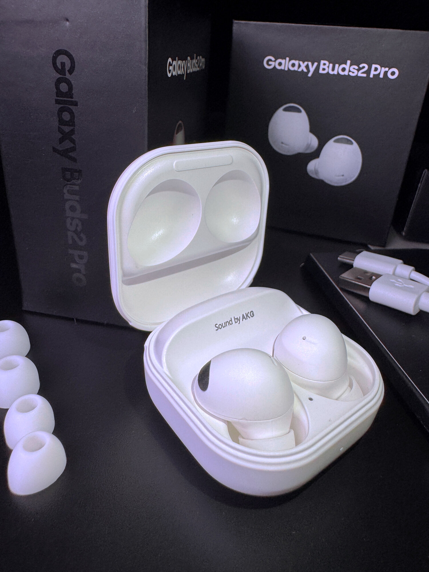 Беспроводные наушники Galaxy Buds 2 Pro с насыщенным звуком