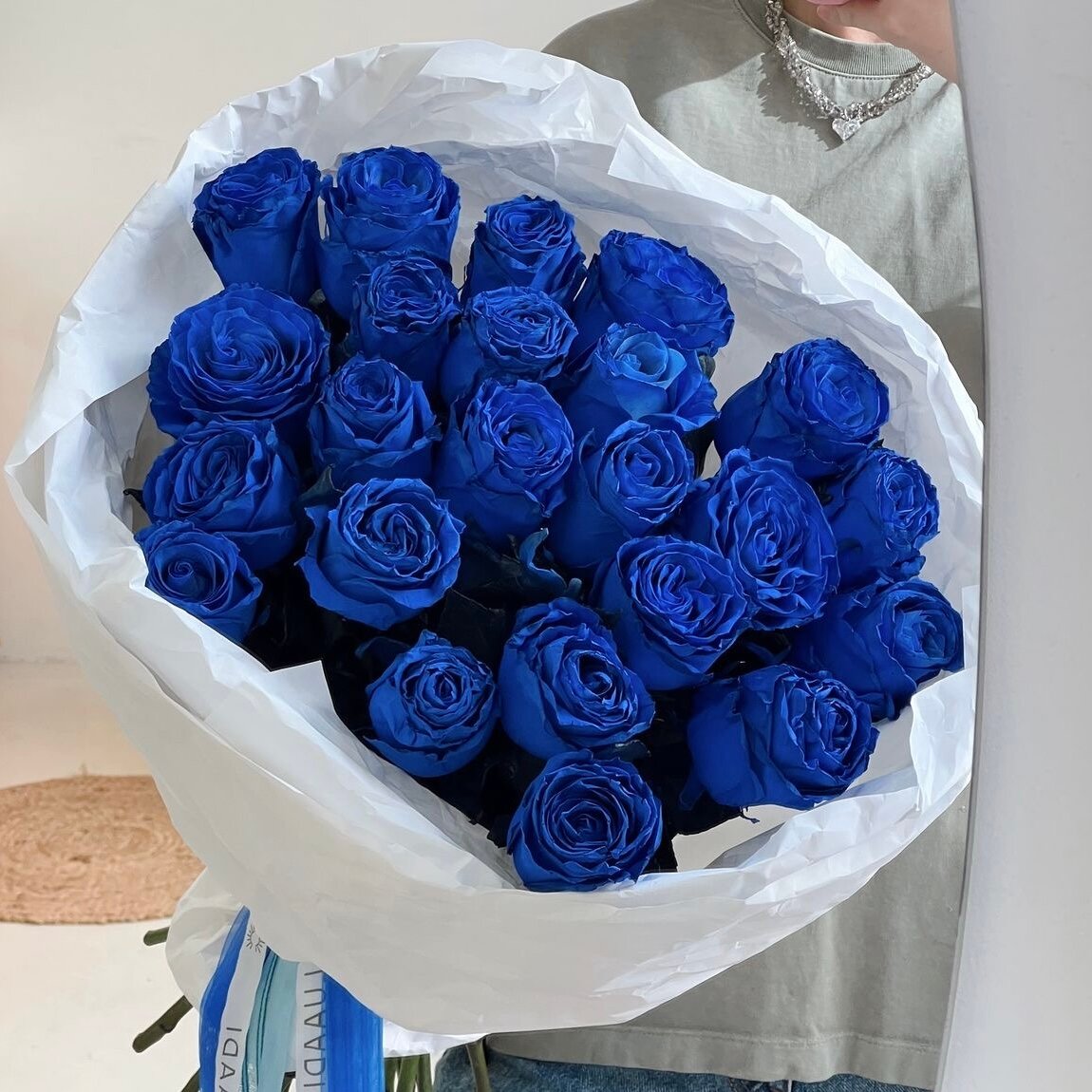 Букет из синих роз 25 шт красивый букет цветов шикарный премиум цветы премиум букет