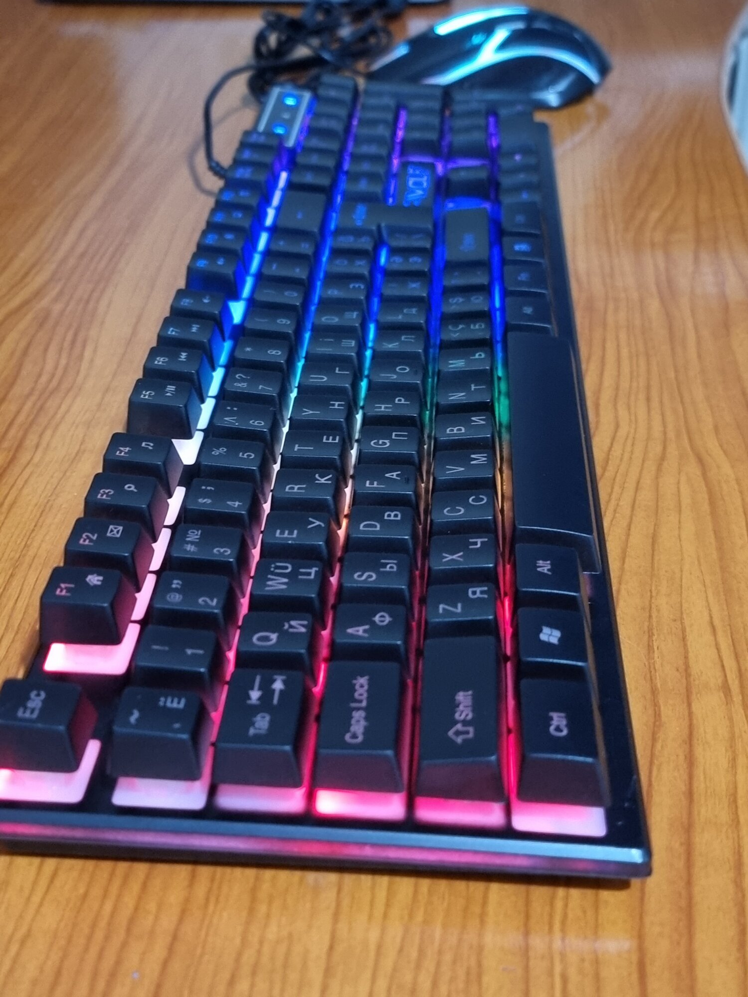 Игровой комплект T-WOLF TF200, клавиатура и мышь, RGB-подсветка, черная