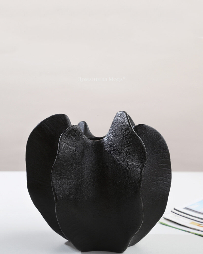 Ваза настольная керамическая "Карамбола" 680мл, черный, фактурный глянец — фото 1