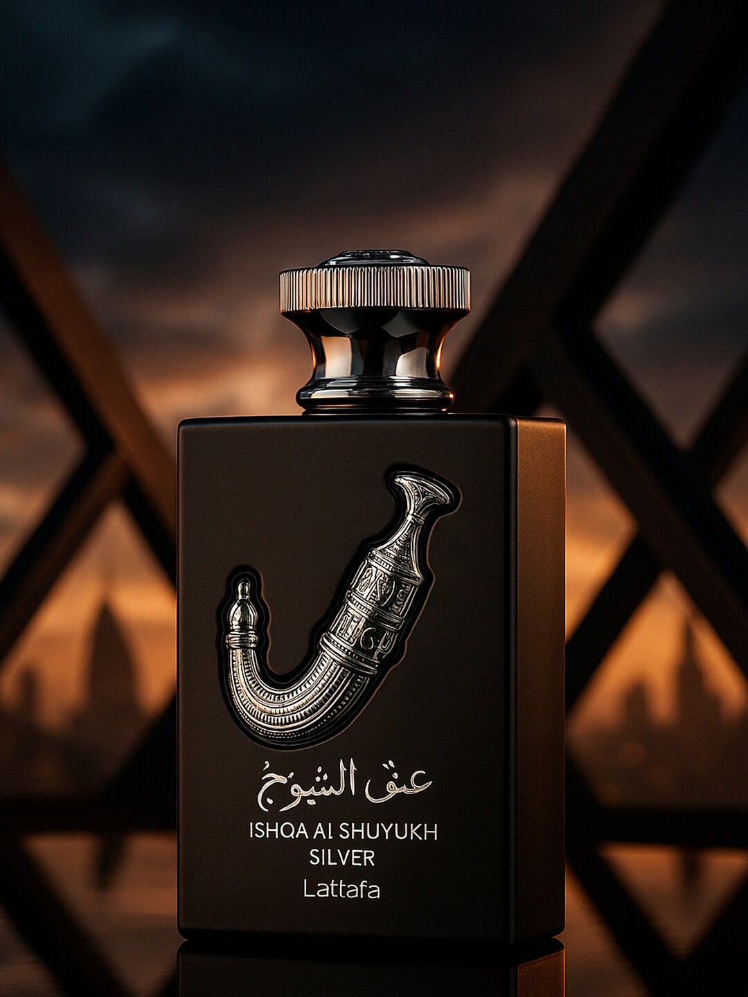 Lattafa Perfumes Ishq Al Shuyukh Silver Парфюмерная вода пряная с ананасом, 100 мл
