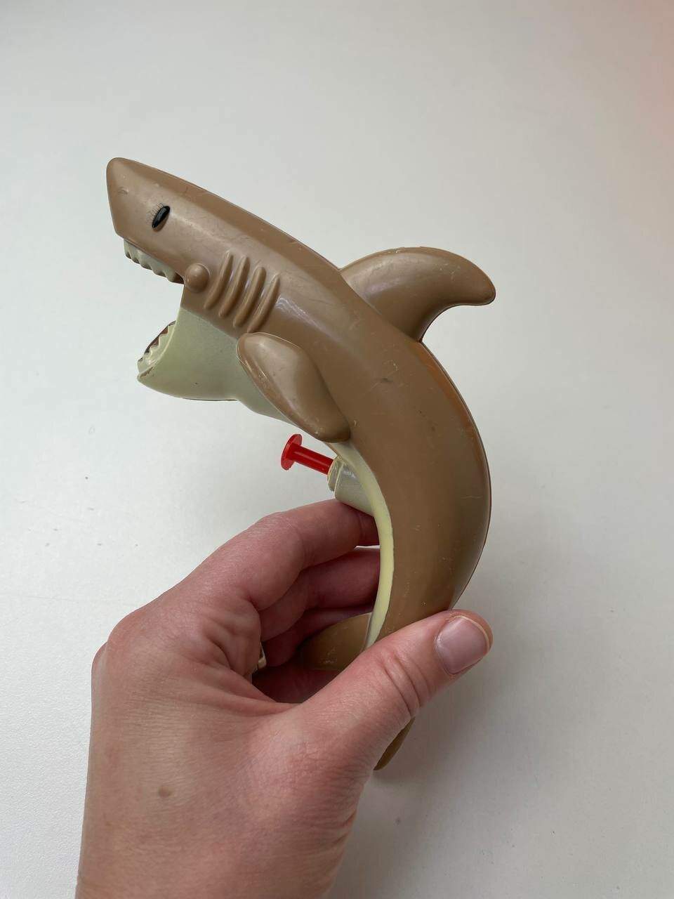 Водный пистолет "Акула", материал пластик, размер: 15 см, для купания.