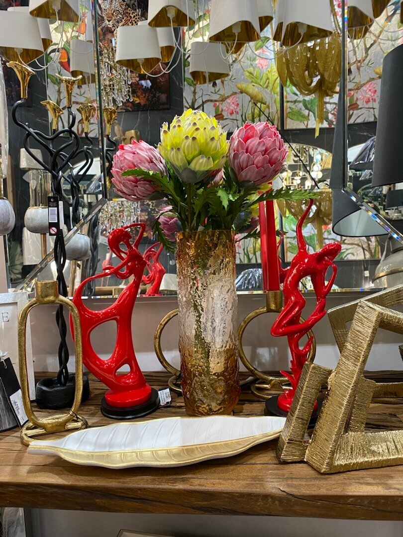 Ваза Casaentera CE02-797295 стекло янтарный 100х100х305h