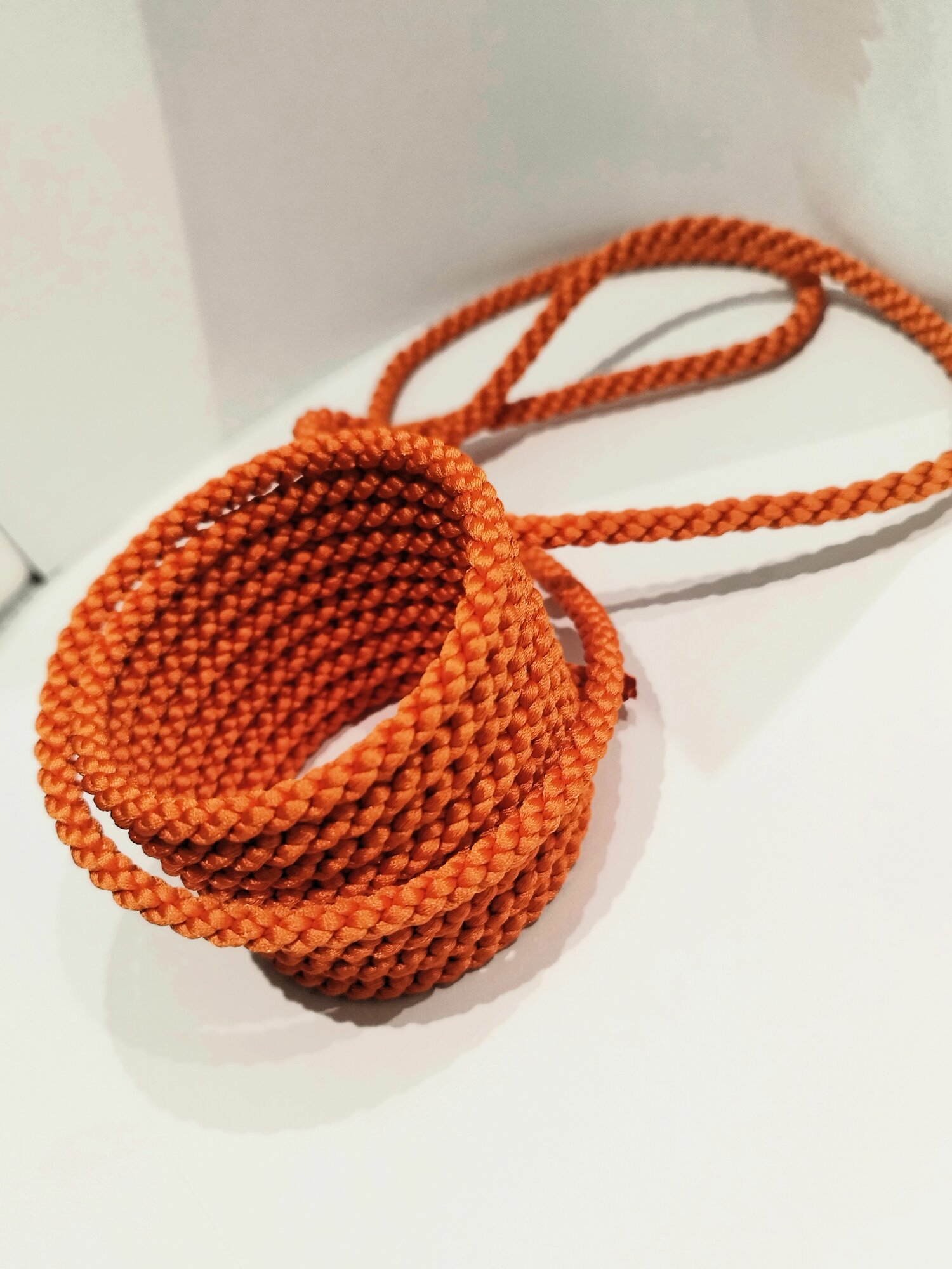 Шнур ювелирный цвет оранжевый диаметр 2 мм длина 1 метр