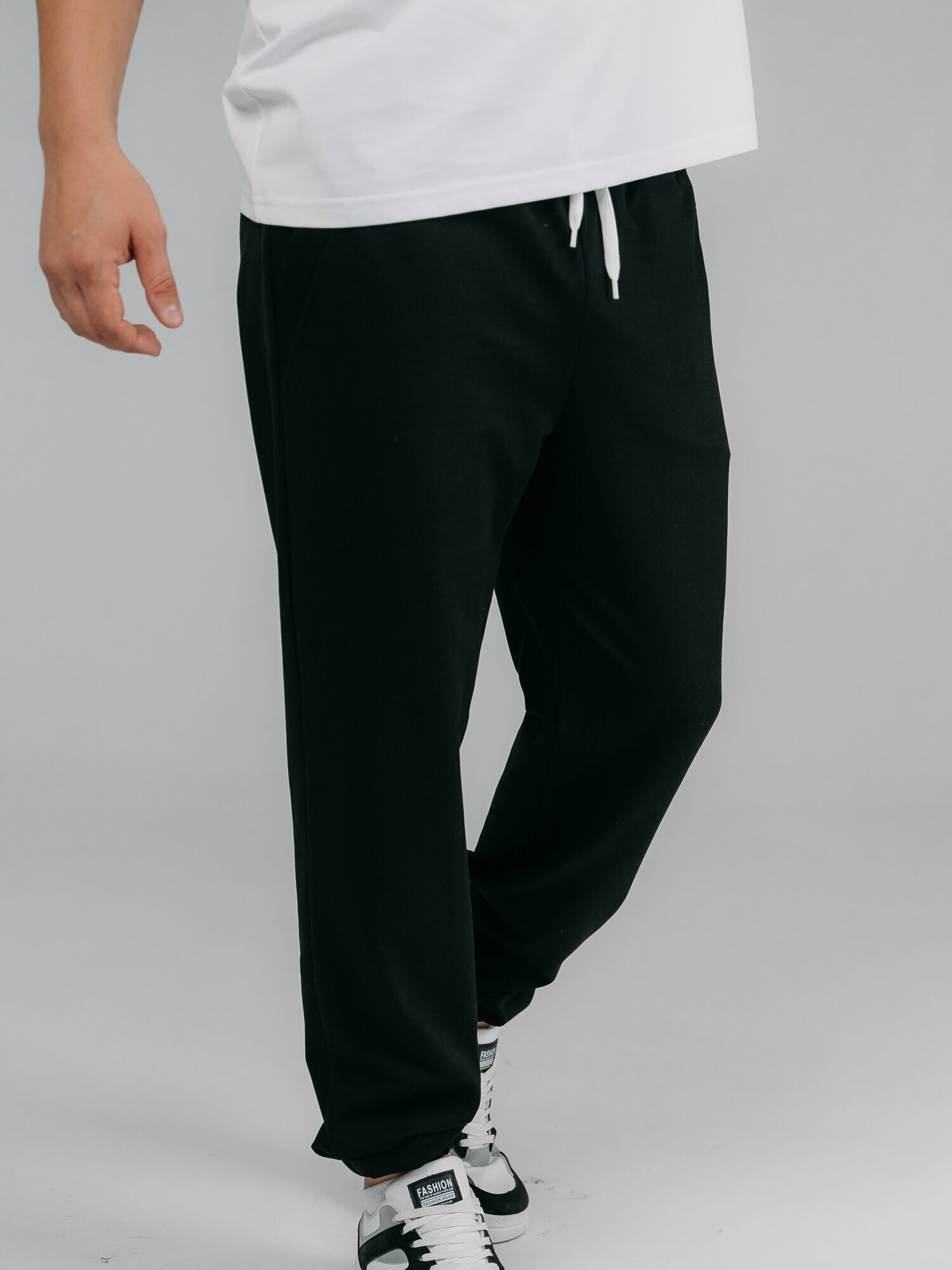 Брюки спортивные ARISTARHOV размер 52/176 черный