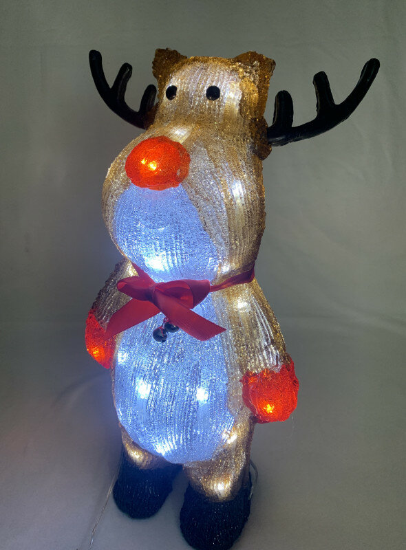 Фигура с LED-подсветкой Праздничный олень 39 см, с таймером 6/18 часов