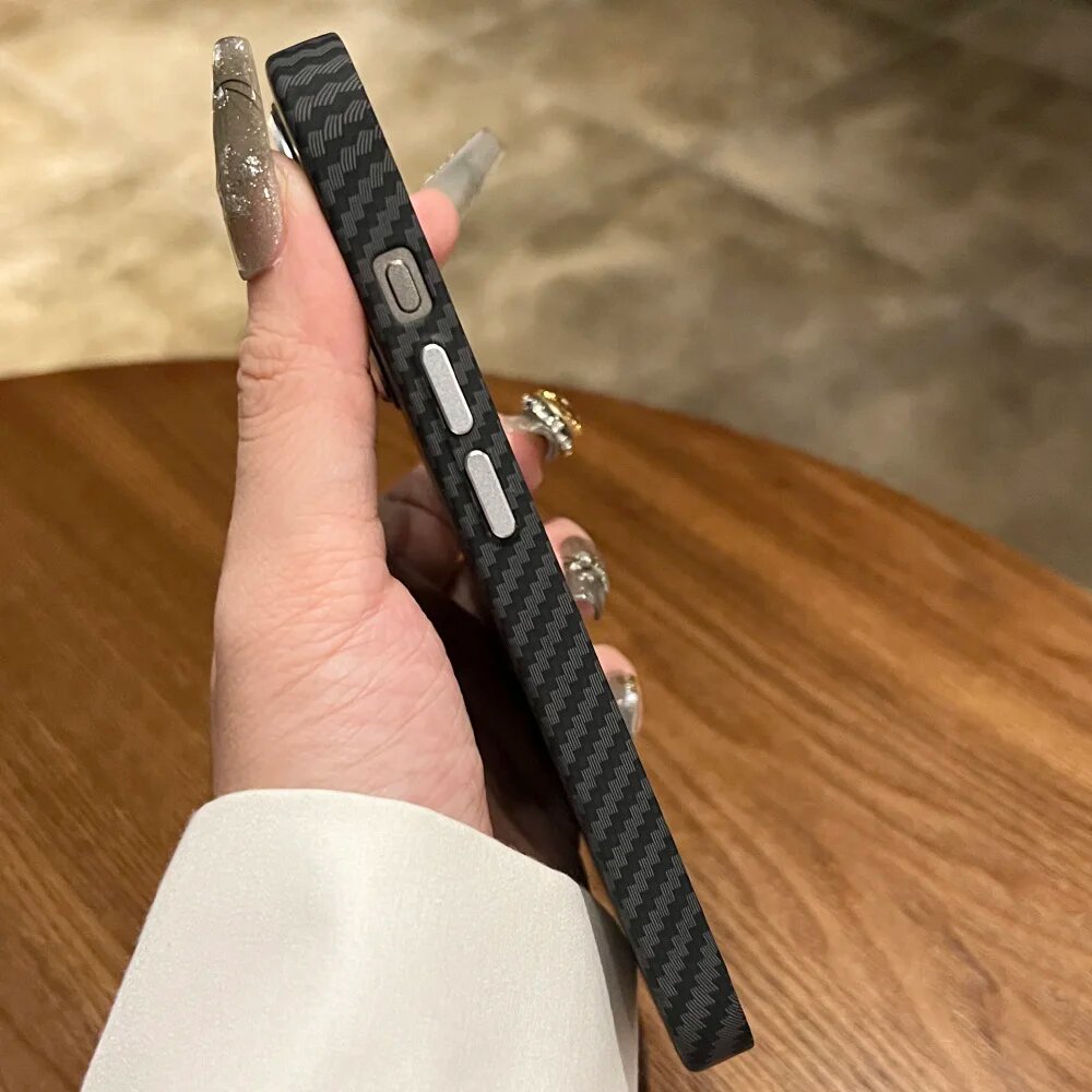 Чехол с карбоновой текстурой, совместимый с, для iPhone 16 Pro MAX — фото 1