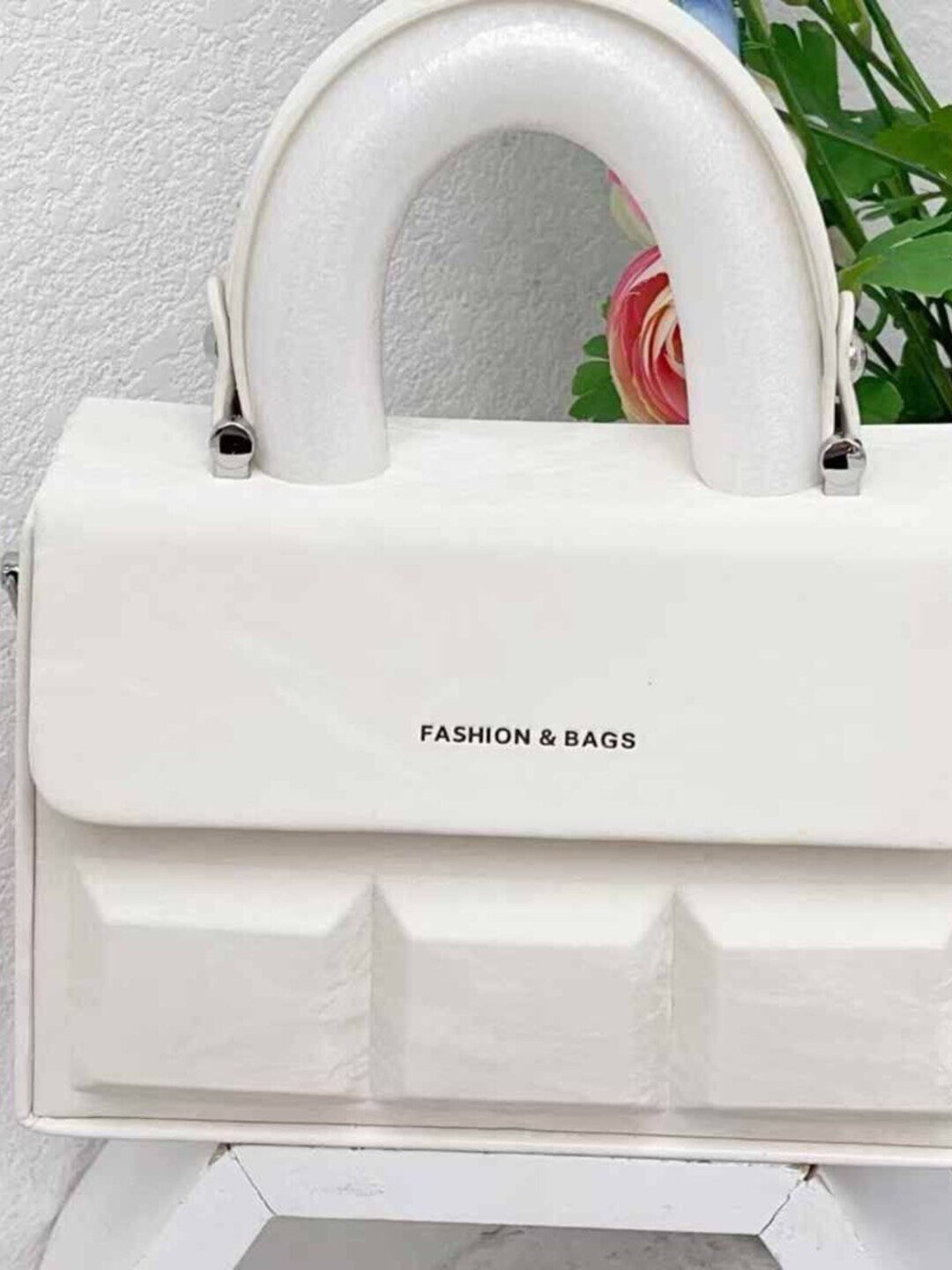 Сумка  FASHION&BAGS Minimal Cube, фактура гладкая, белый