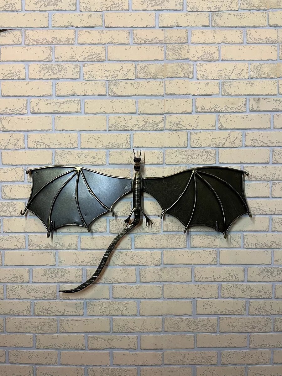 Вешалка настенная Кованый Дракон, Студия кованой мебели Нива, ручная работа, цвет матовое золото — фото 1