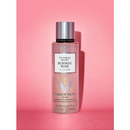 Парфюмированный мерцающий спрей-мист Runway Shine Pure Seduction от Victorias Secret 6290₽