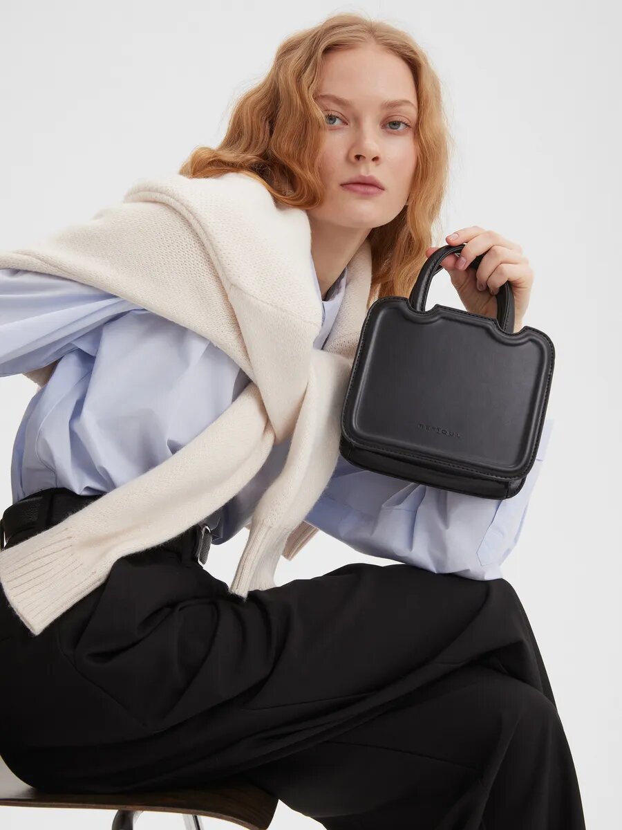 Сумка клатч , фактура гладкая, черная — фото 1