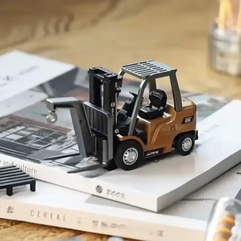 Спросите Nanfeng 1:64 мини-сплав вилочный погрузчик с дистанционным управлением инженерный автомобиль Bluetooth пульт дистанционного управления модель автомобиля для мальчиков подарок на день защиты детей, Коричневый — фото 1