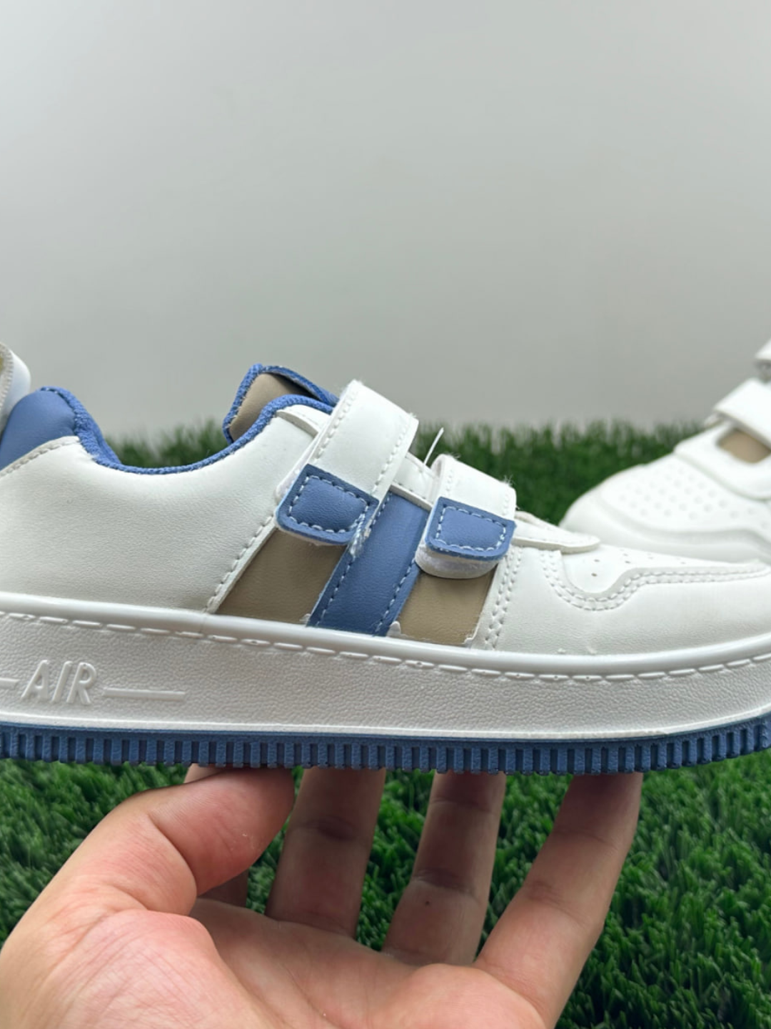 Кроссовки LIDER, размер 30, белый/голубой — фото 1