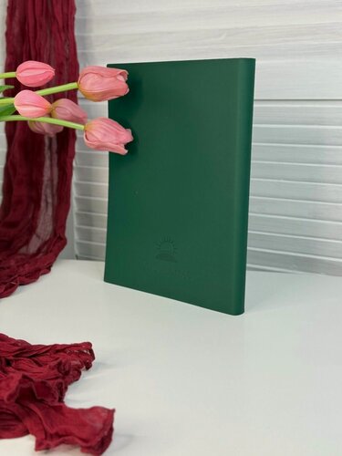 Изображение товара Блокнот А4 200л. (400страниц) без разлиновки Темно зеленый