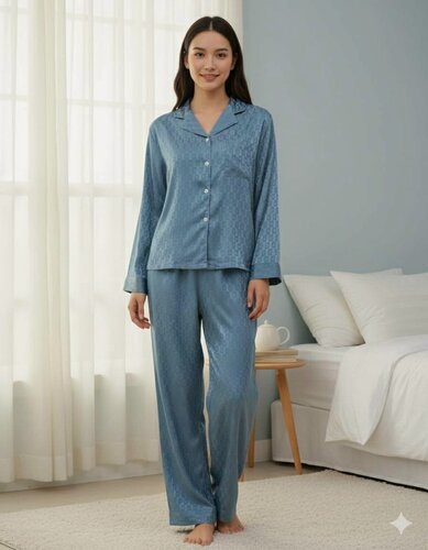 Изображение товара Пижама шелковая премиум качества, мягкая и приятная к телу ткань