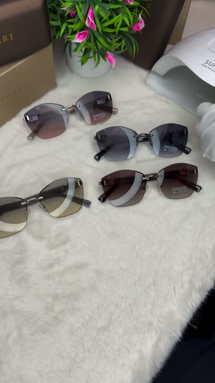 Солнцезащитные очки BVLGARI, бежевый — фото 1