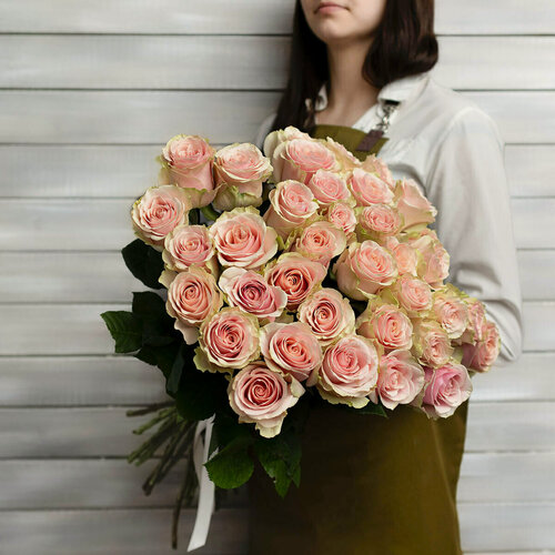Изображение товара 37 нежно-розовых роз Эквадор 50 см, монобукет от Букет Маркет