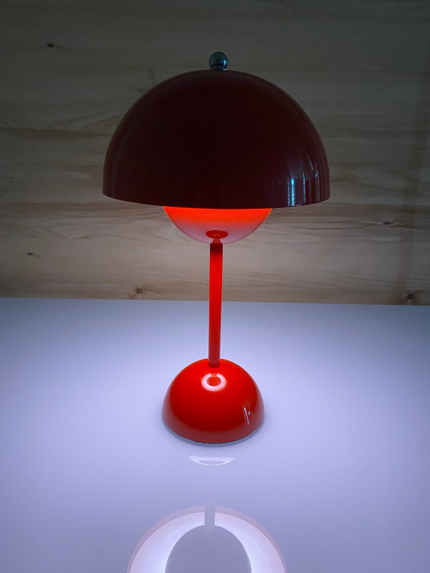 Лампа настольная светодиодная беспроводная LevelDesk SNR, красный - фотография № 10