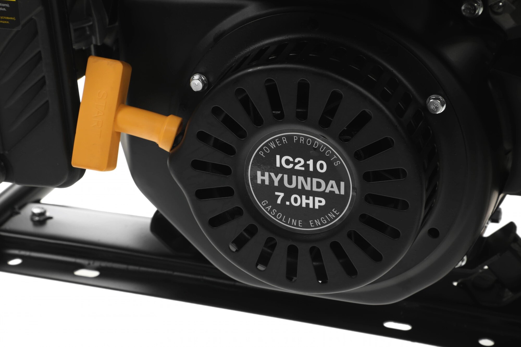 Генератор Hyundai HHY 3020FE 3.1кВт — фото 1