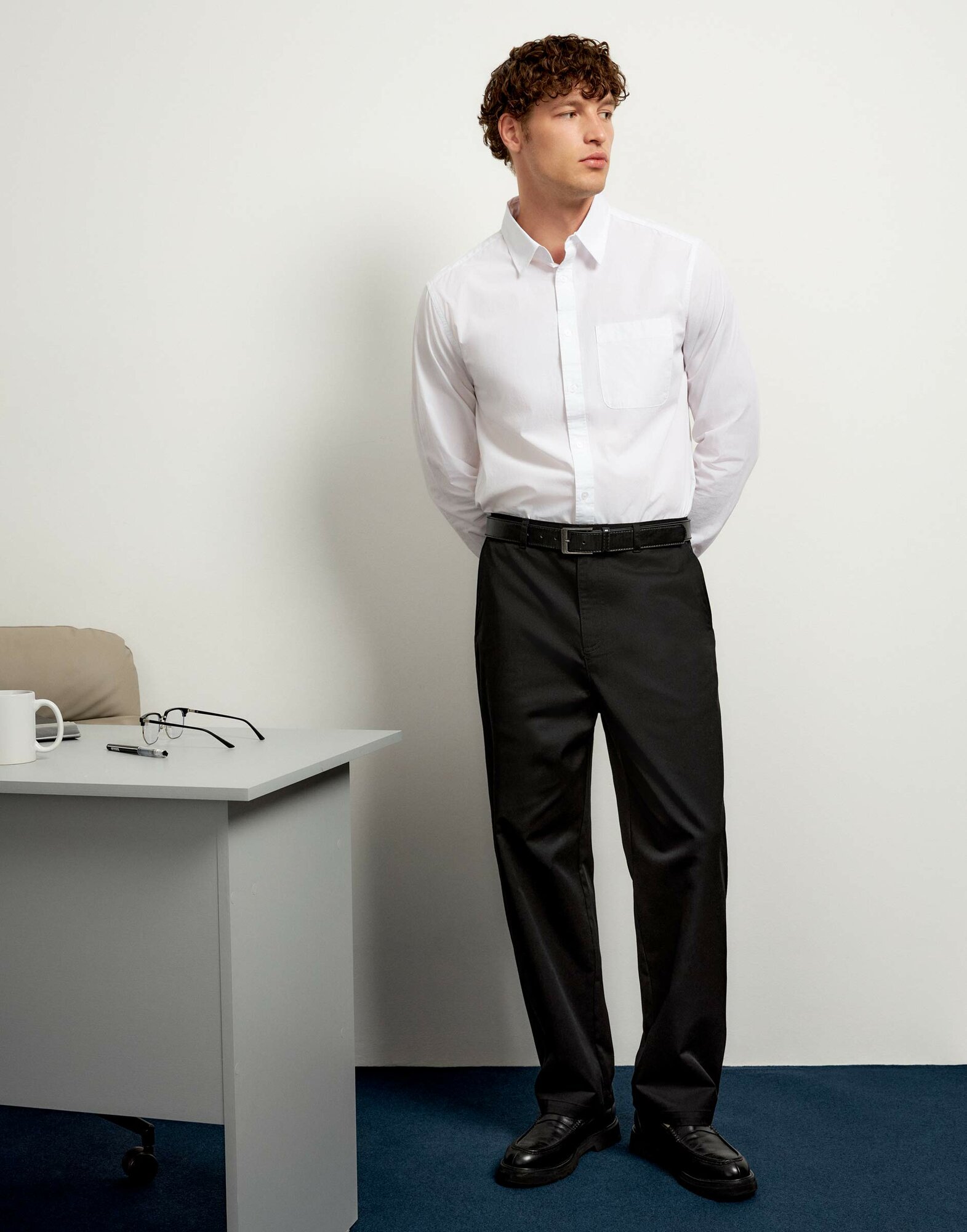 Джинсы Gloria Jeans Back To Office, размер 40/176, черный