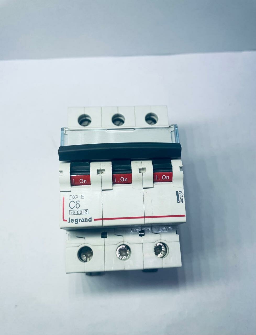 Legrand DX3-E Автоматический выключатель 3P 6А (С) 6000/6kA 407288