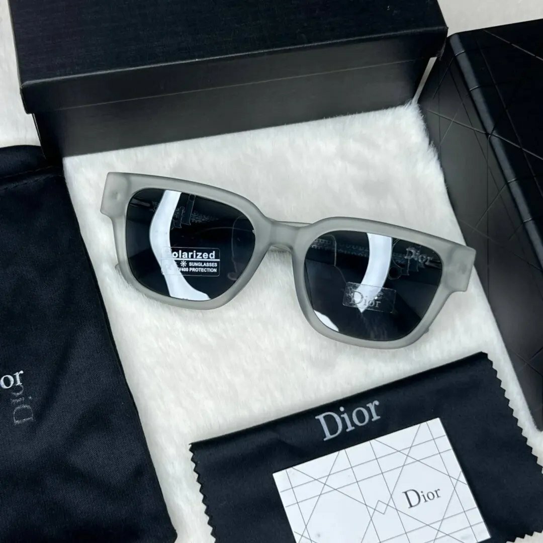 Солнцезащитные очки Dior, серый — фото 1