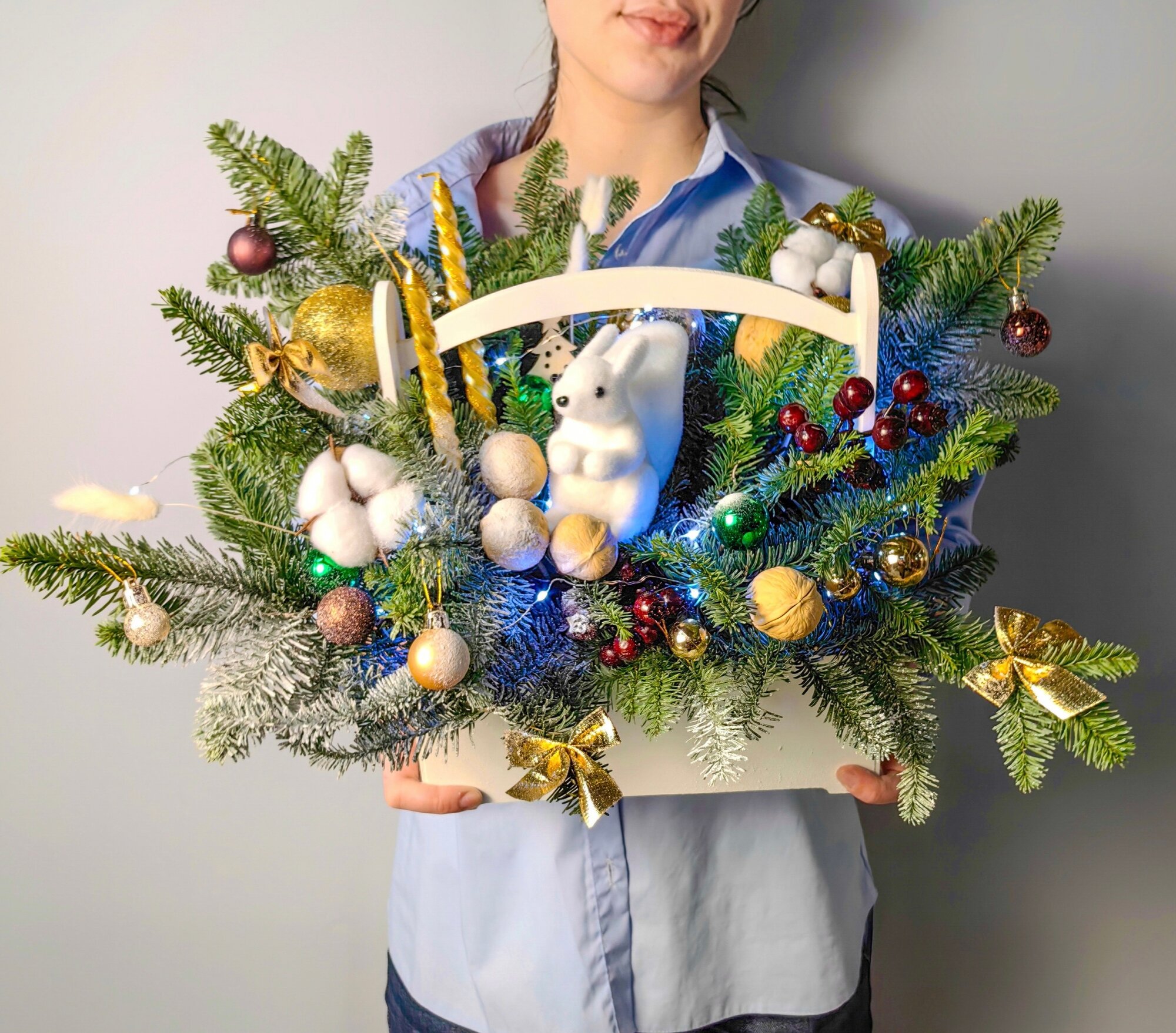 Новогодняя композиция с елью нобилис «Беличье счастье» Подарок на Новый год.