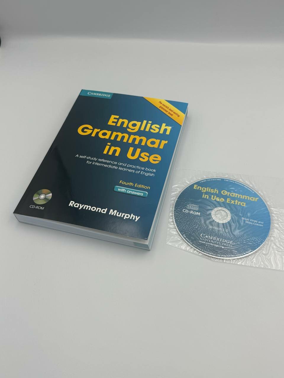 Учебник "Essential Grammar in Use" Raymond Murphy, английский язык, CD, 380 стр. — фото 1