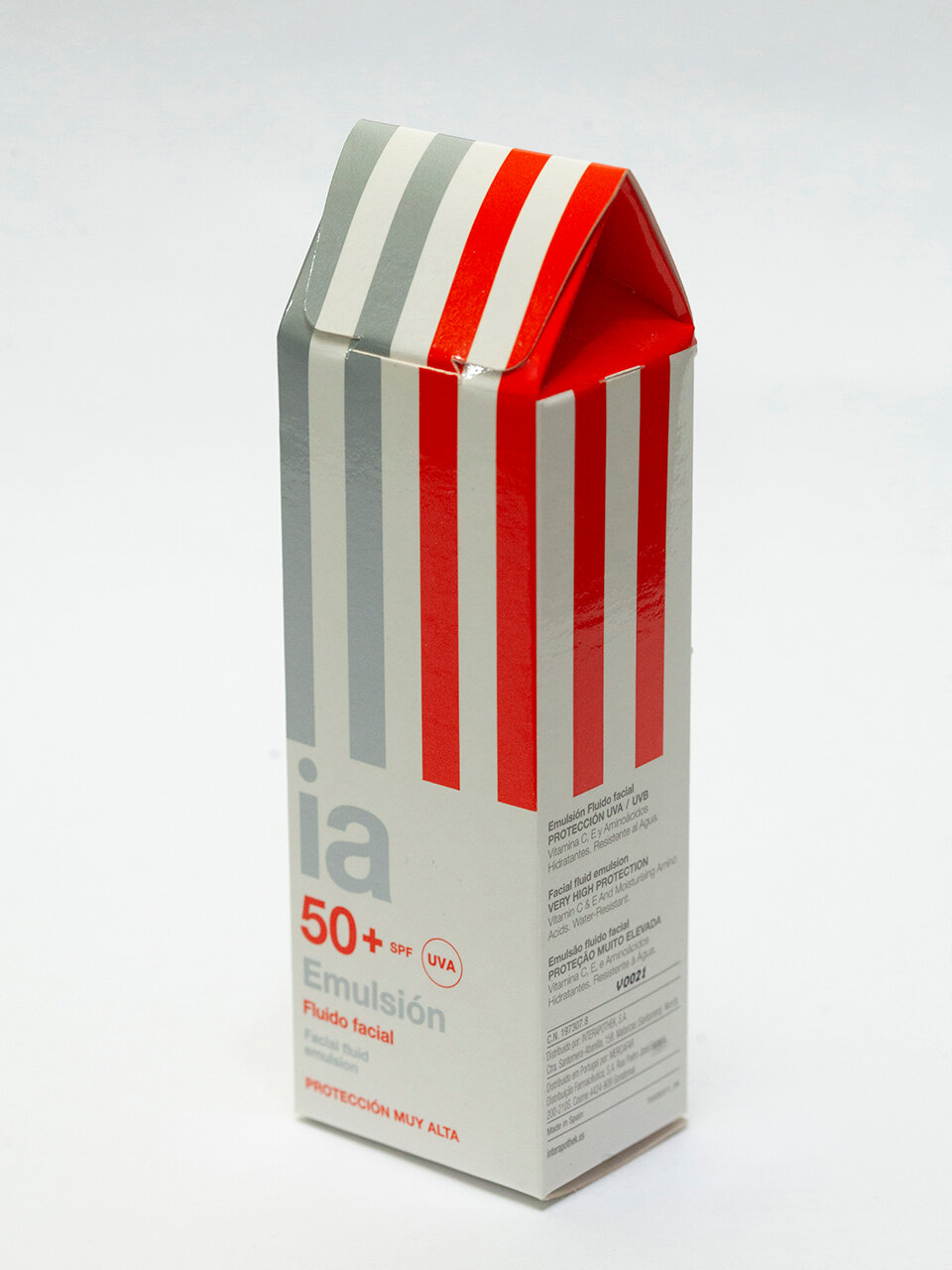 Солнцезащитный флюид Interapothek SPF50, увлажняющий, для всех типов кожи — фото 1