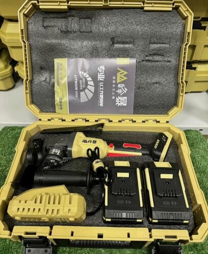 Изображение товара Болгарка аккумуляторная УШМ FB-5230; 6.0 Ah