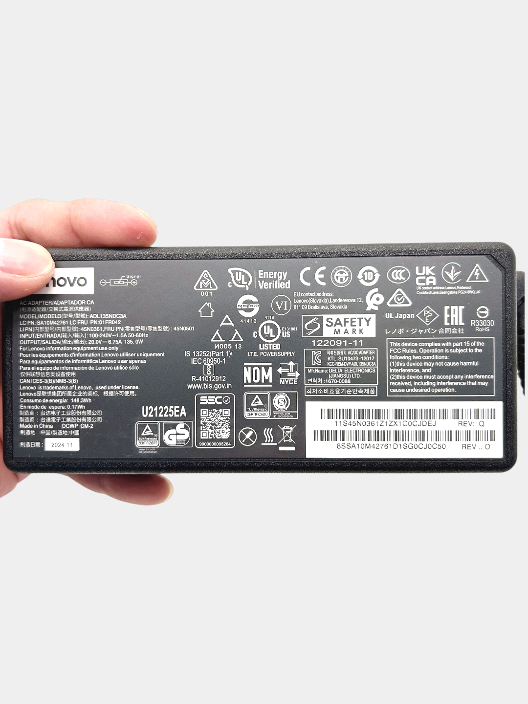 Блок питания для ноутбука Lenovo 20V6,75A USB жёлтый USB наконечник Y5070 Y700 T440P T540