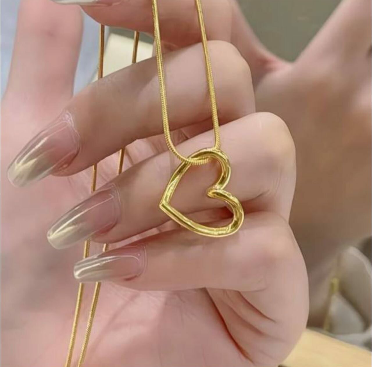 Золотое ожерелье «Сердце нежности» «Золотые Сердечки»современном минималистичном стиле — фото 1