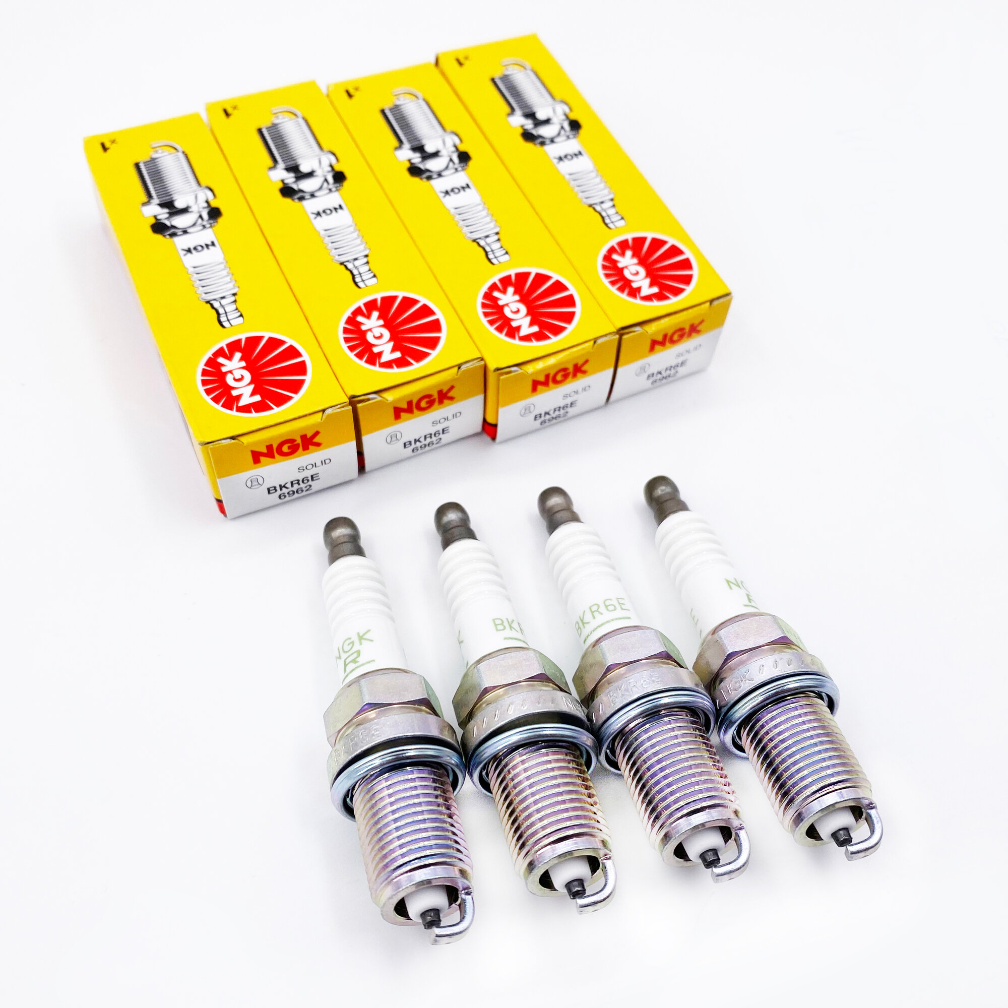 Свечи зажигания NGK BKR6E (6962) 4шт. — фото 1