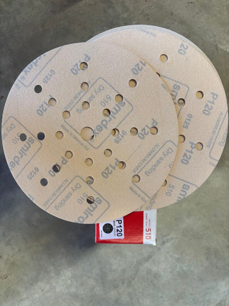 Шлифовальный круг SMIRDEX 510 White, D225мм зерно P120, с 24+1отверстиями (100шт)