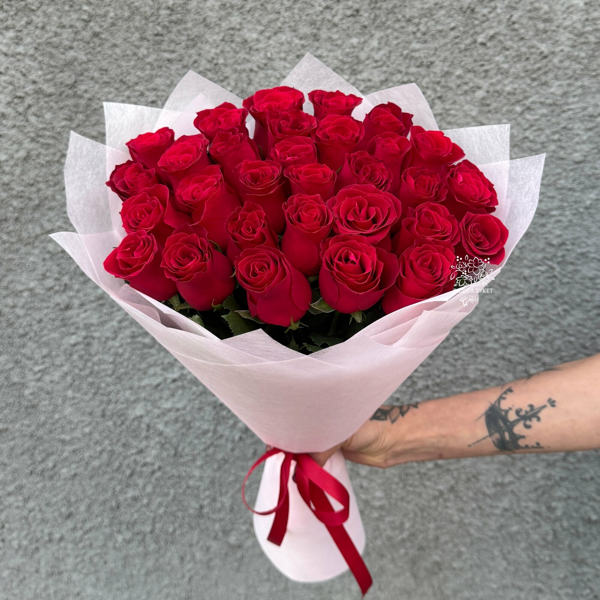 Букет Родос из 35 красных сортовых роз / Арт. 351723 / Радуга Букет