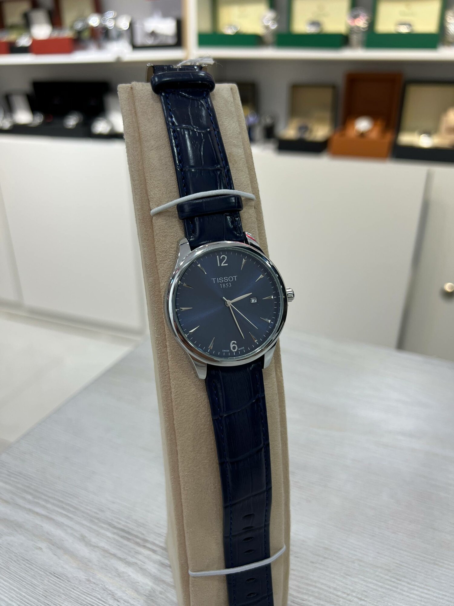 Наручные часы TISSOT, синий