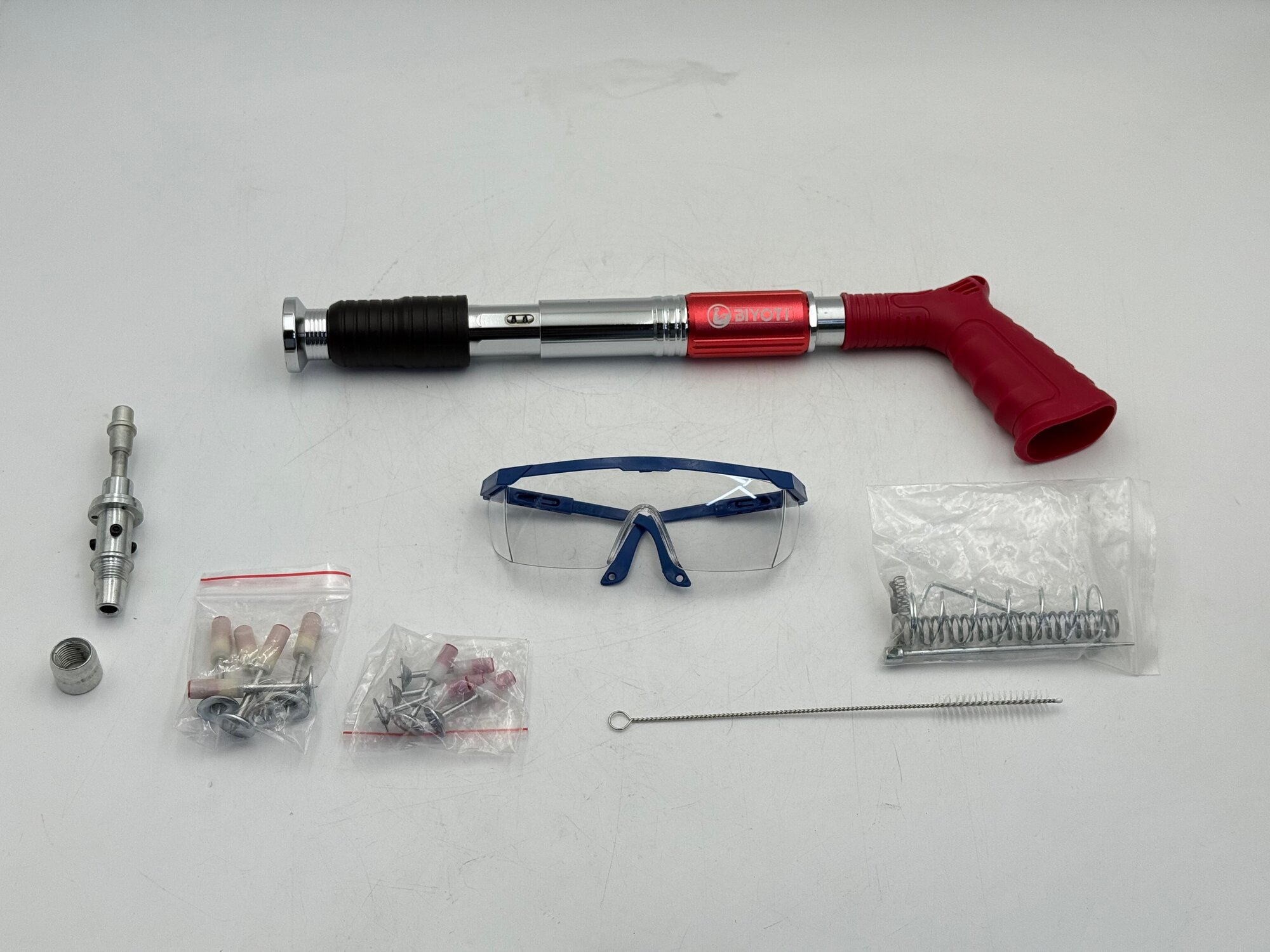 Монтажный пистолет BIYOTI BYT-6606, металлический корпус, для бетона и стали