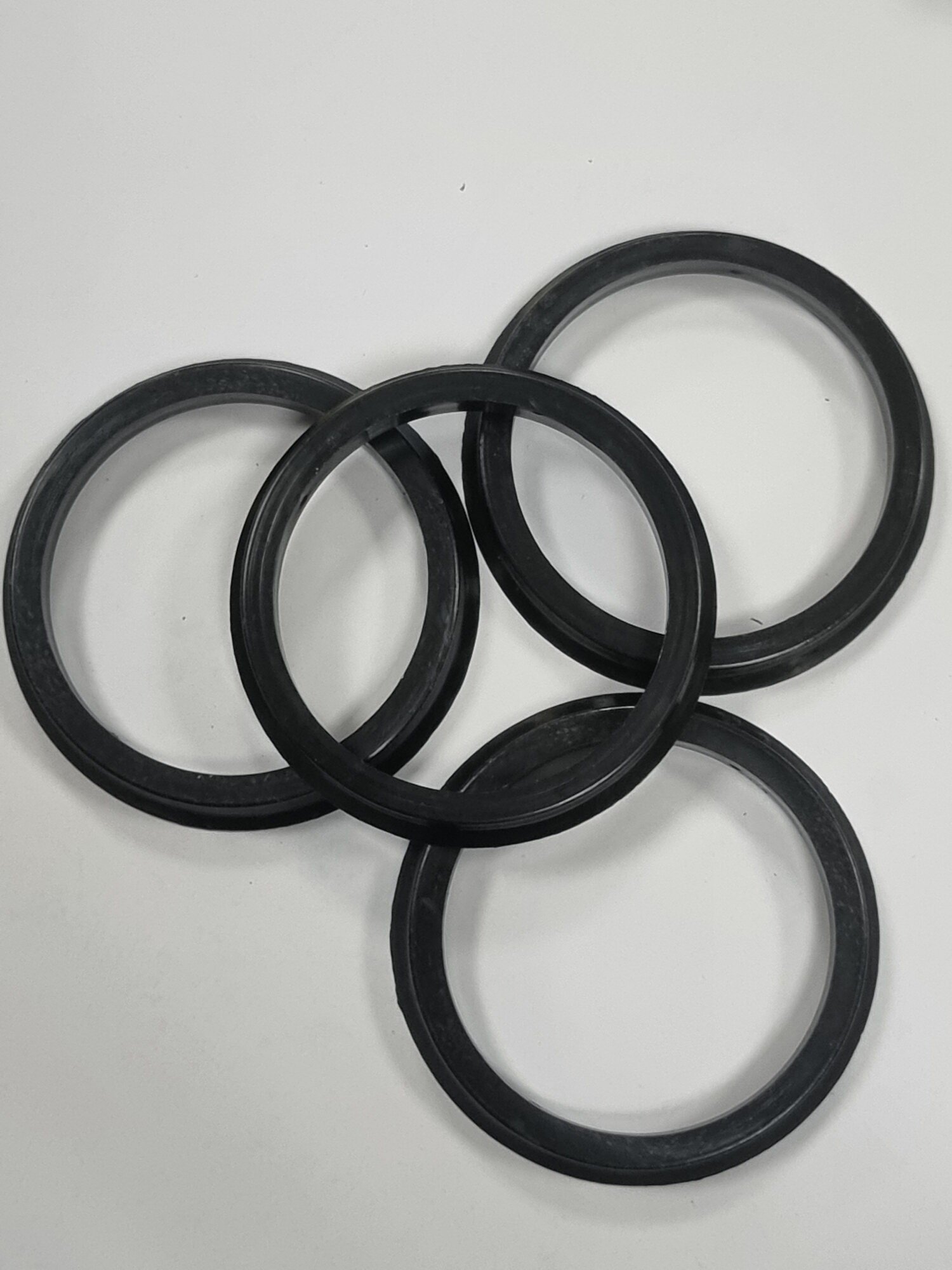 Кольцо центровочное 57.1-67.1 4шт — фото 1