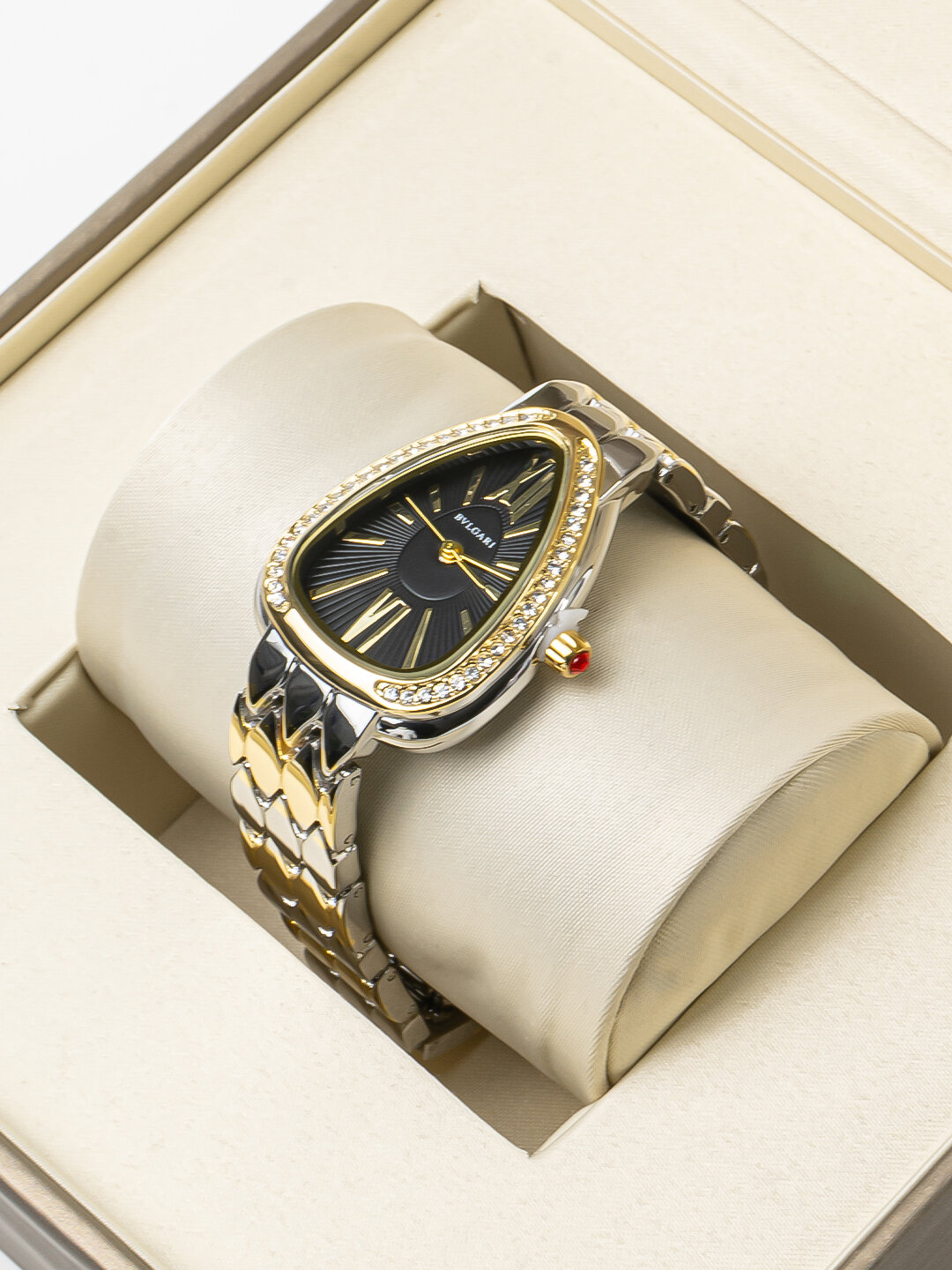 Наручные часы BVLGARI Classic, черные — фото 1