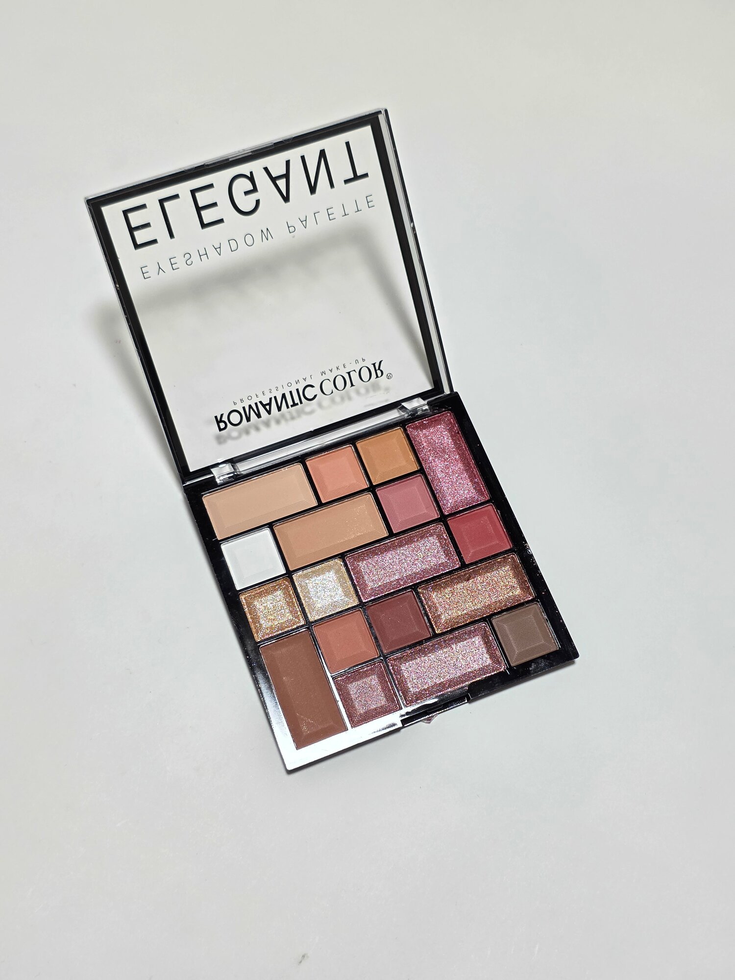 Цвет для профессионального макияжа "Romantic Color", бренд , 18 цветов