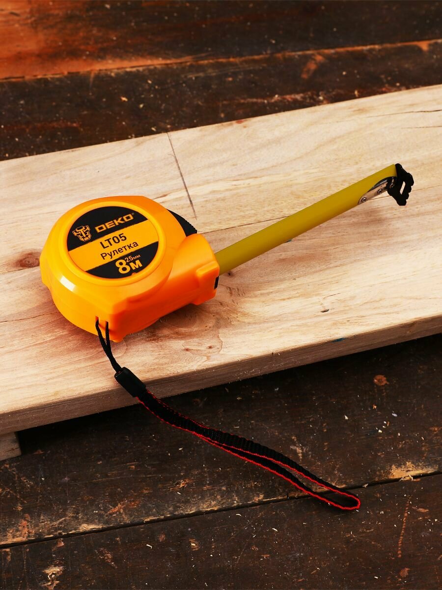 Рулетка строительная 8 м х 25 мм DEKO