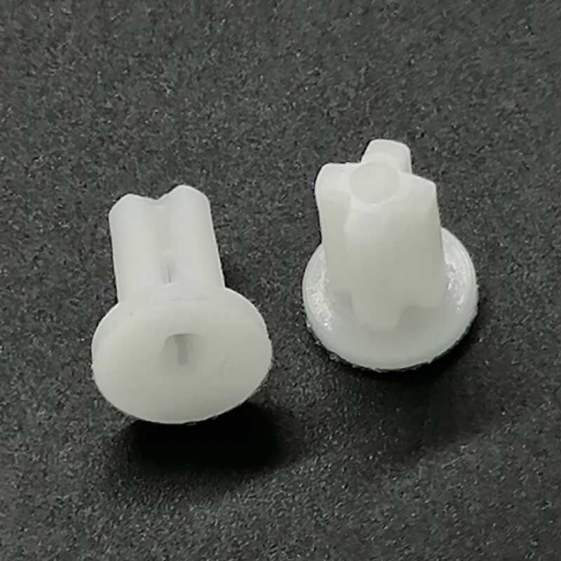 Переходник венчика миксера Redmond (D-12/8mm Z-4 посадка 25х45мм H-15mm)