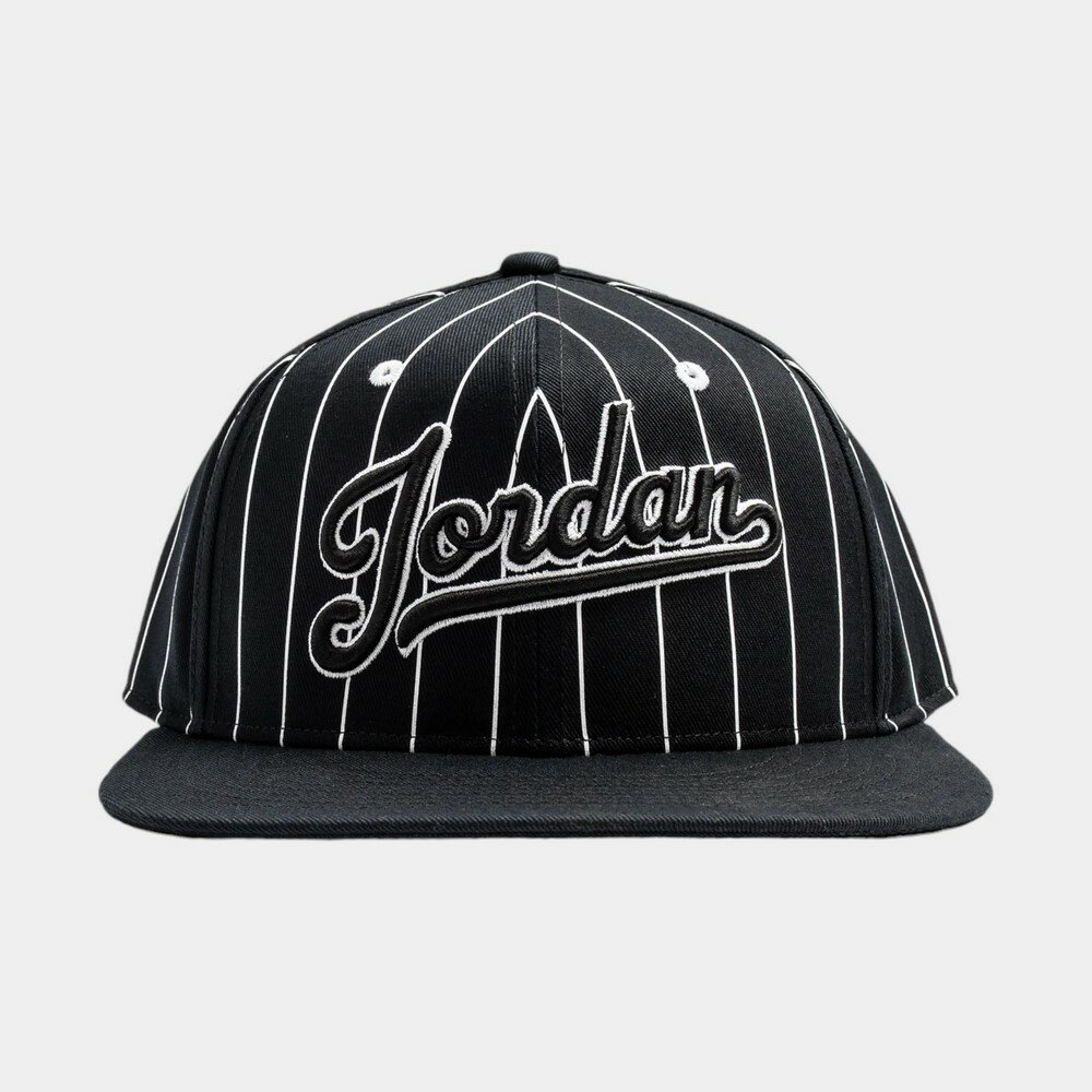 Кепка для женщин