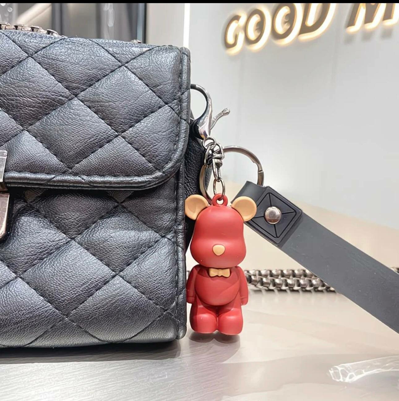 Брелок, 01 black — фото 1