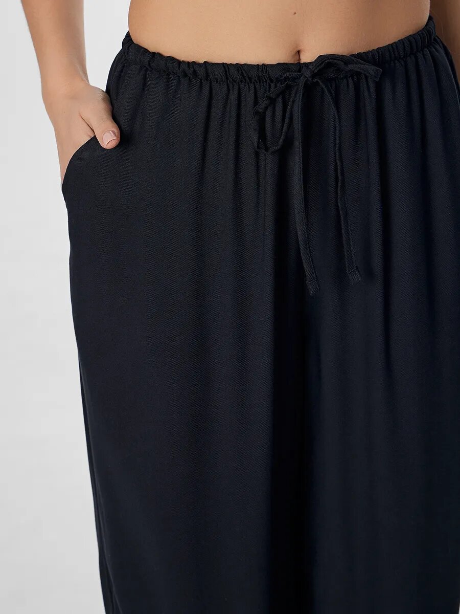 Брюки MARK FORMELLE для женщин, размер 44, черный — фото 1